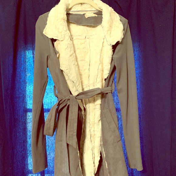 Altar’d State Sweater/Coat - Picture 1 of 5